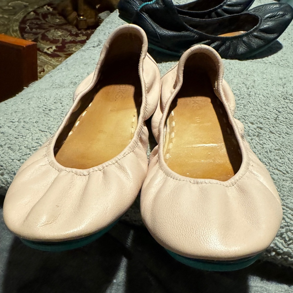 Tieks Flats 2 Pairs, size 10